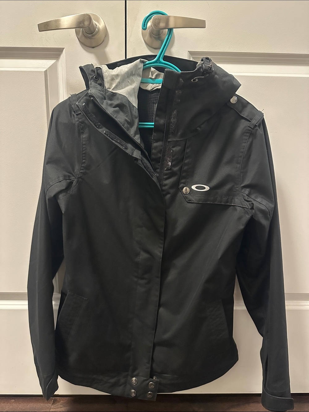 Oakley Women's Black Hooded Jacket with Subtle Logo (size: XS)